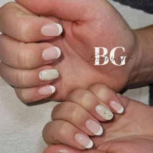 Nail coating with glitter